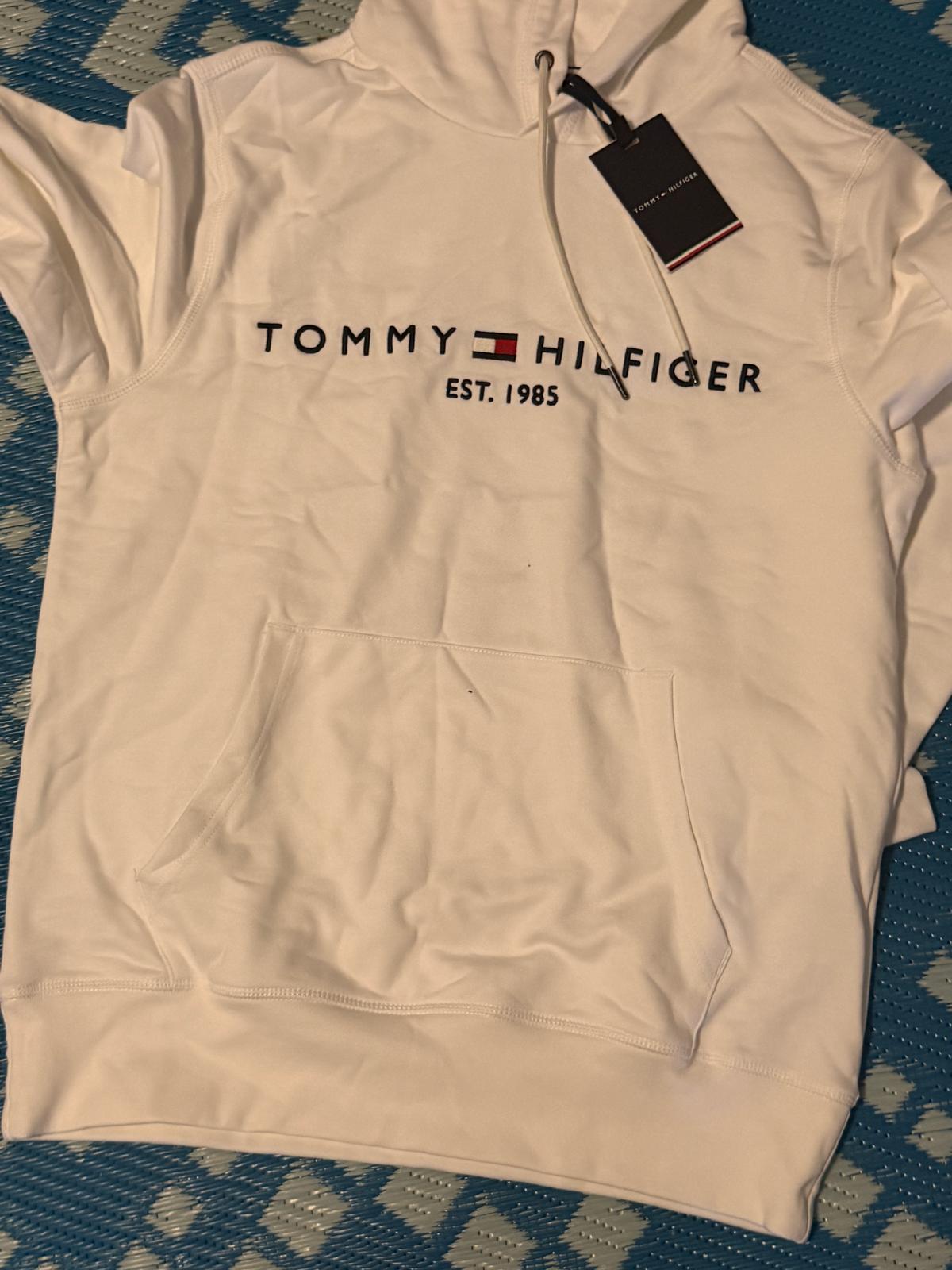 Glator White Tommy Causal