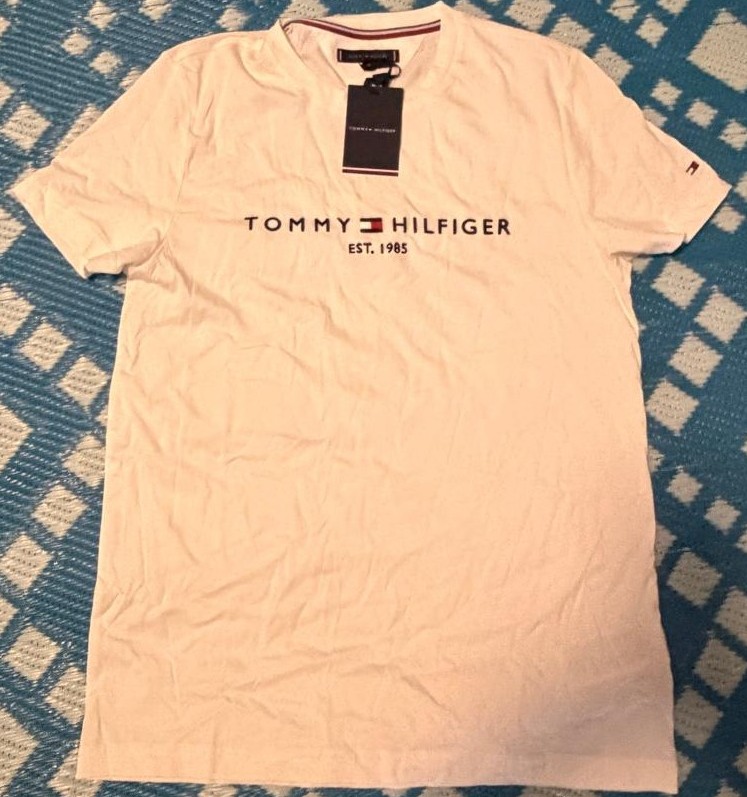 Tommy Safron White Casual (M)
